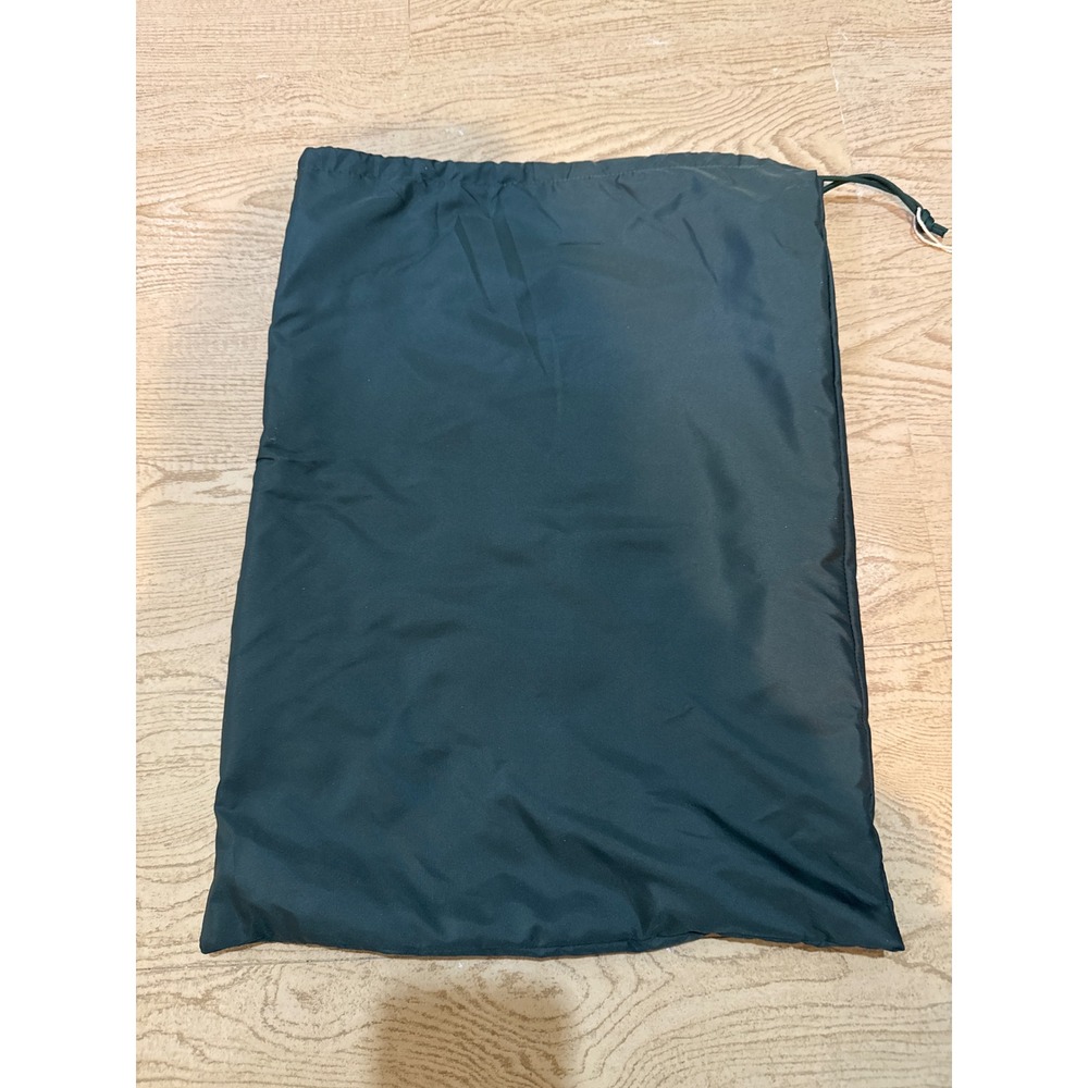 NWT Lacoste Backpack Green Compression Strap School Bag NH4313NZ & dustbag - Picture 7 of 7